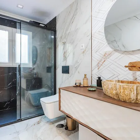 Con Jardin En El Faro * Fuengirola