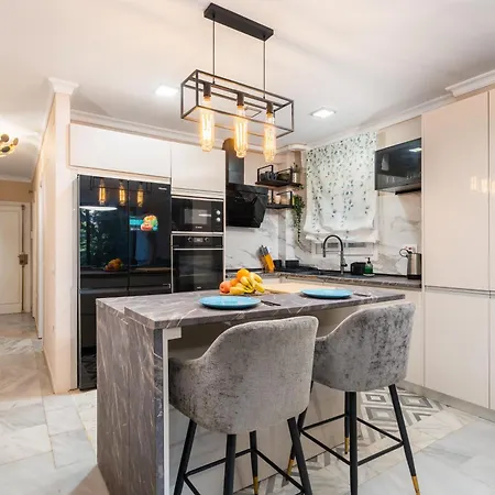 Con Jardin En El Faro Appartement Fuengirola