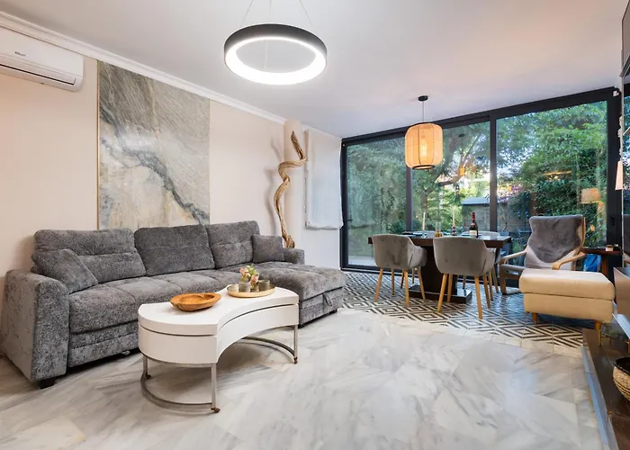 Con Jardin En El Faro Apartment *