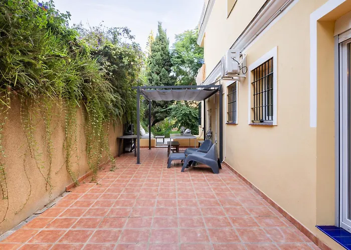 Con Jardin En El Faro Fuengirola